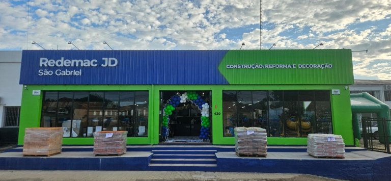 Redemac JD reinaugura loja em São Gabriel e reforça presença na região